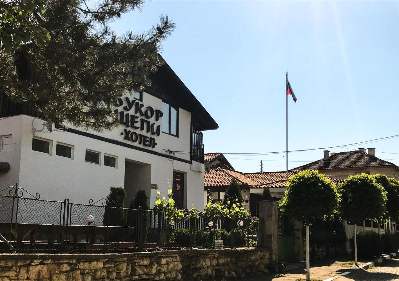 Guest House Bukor Shtepi Mandrica Exterior photo